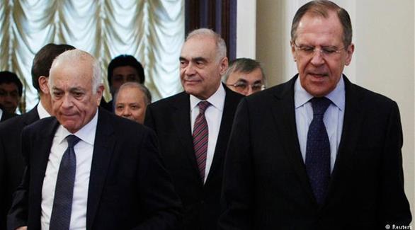 وزير الخارجية الروسي سيرغي لافروف والأمين العام للجامعة العربية، نبيل العربي(رويترز)