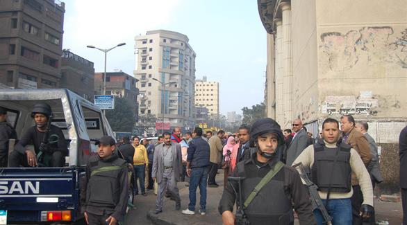 جانب من التكثيف الأمني بالشارع المصري