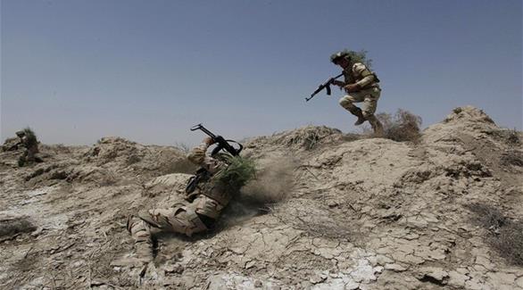 عناصر من الجيش العراقي في مواجهات مع داعش بالفلوجة العراقية (أرشيف)