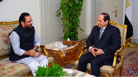 الرئيس المصري خلال لقائه المبعوث الهندي