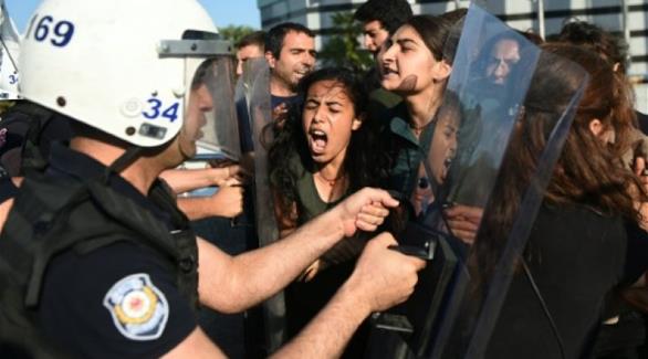 شنت الشرطة التركية عملية أمنية موسعة من أجل إلقاء القبض على منفذي الاعتداء(أرشيف)