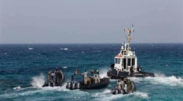 عمليات الأنقاذ مازالت مستمرة لانتشال ضحايا غرق قارب قبالة سواحل ليبيا (أرشيف)
