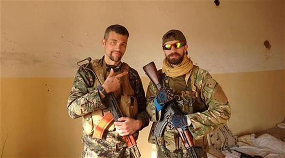 متطوعون غربيون يحاربون داعش إلى جانب الأكراد في سوريا (أرشيف)