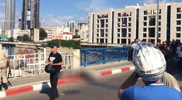 استشهاد شاب فلسطيني بعد عملية طعن أصابة مجندة إسرائيلية و4 أخرين في تل أبيب (المصدر)
