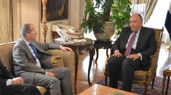 وزير الخاريجة المصري سامح شكري والمبعوث الأممي الجديد إلى ليبيا مارتن كوبلر (أرشيف)