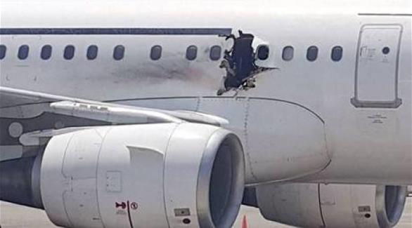 صورة تظهر الانفجار الذي حدث على متن الطائرة الصومالية التابعة لشركة دالو (أرشيف)