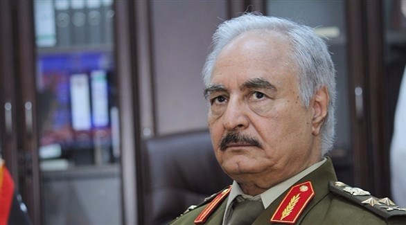 القائد العام للجيش الليبي المشير خليفة حفتر (أرشيف)