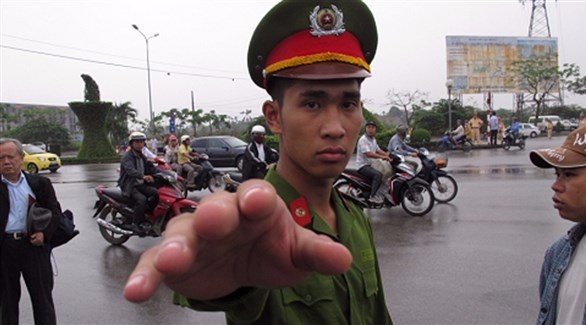 عنصر من الشرطة الفيتنامية (أرشيف)