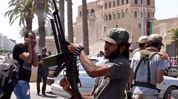 مسلح من إحدى الميليشيات الليبية (أرشيف)