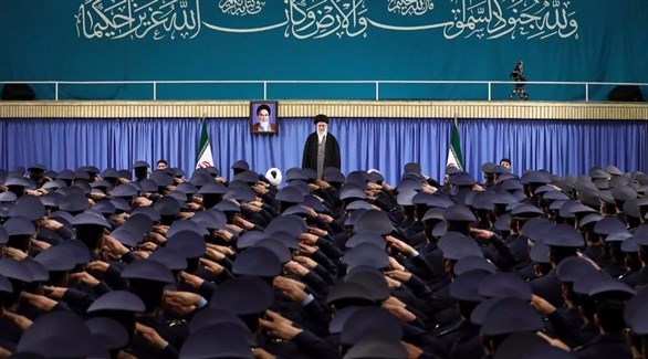المرشد الأعلى للجمهورية الإسلامية آية الله علي خامنئي في حفل تخريج طلاب.(أرشيف)