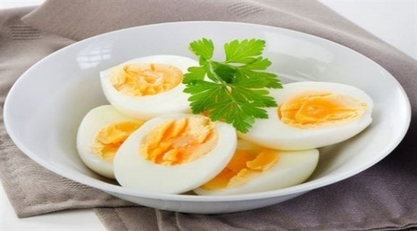 البيض يحمي العيون والشعر والأظافر