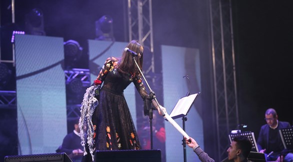 المطربة السورية فايا يونان تغني للقدس في حفل غنائي (المصدر)