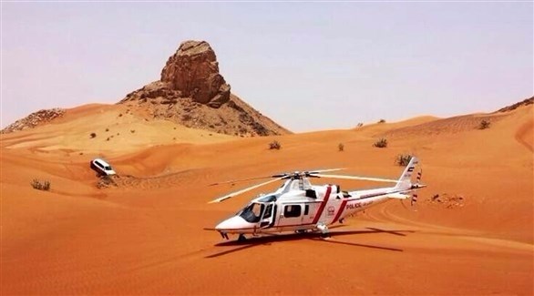طائرة هليكوبتر في صحراء الإمارات.(أرشيف)
