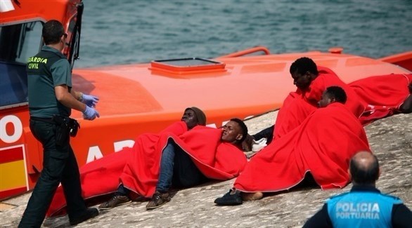 إنقاذ مهاجرين أفارقة قرابة سواحل إسبانيا (إ ب أ