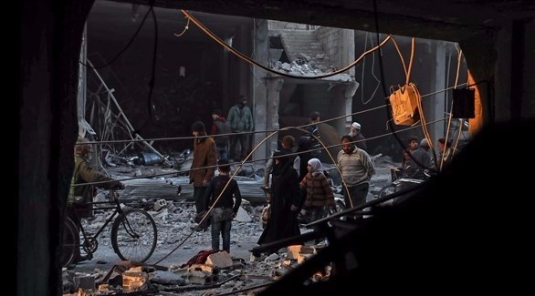 سوريون يتجولون بضواحي دمشق مع وقف اطلاق النار (اي بي ايه)