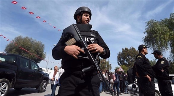 عناصر من الشرطة في العاصمة تونس (أرشيف / أ ف ب)