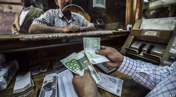 جانب من متجر لتبديل العملات في مصر (أرشيف / أ ف ب)