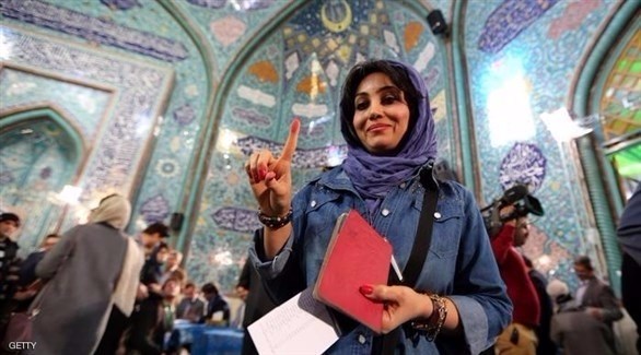إيرانية أدلت بصوتها في انتخابات نيابية.(أرشيف)