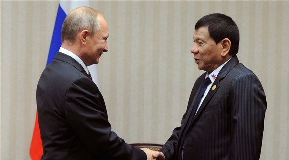 الرئيس الفلبينى رودريغو دوتيرتي والرئيس الروسي فلاديمير بوتين (أرشيف)