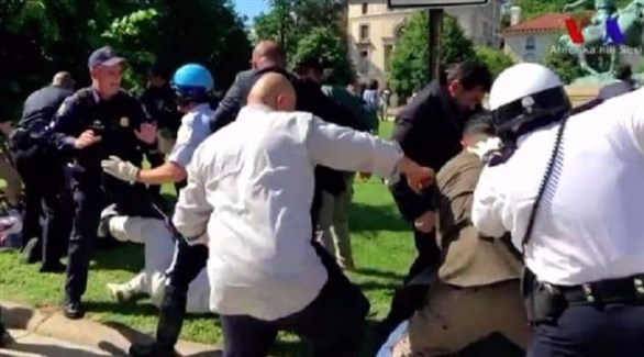 حرس أردوغان يعتدي على متظاهرين بواشنطن (أرشيف)