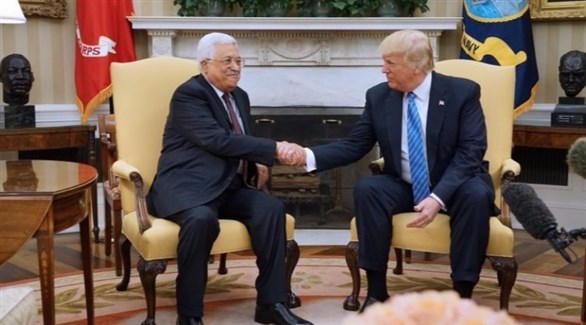 الرئيسان الأمريكي دونالد ترامب والفلسطيني محمود عباس.(أرشيف)