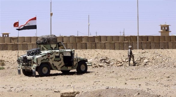 آلية عسكرية عراقية على مقربة من الحدود (أرشيف)