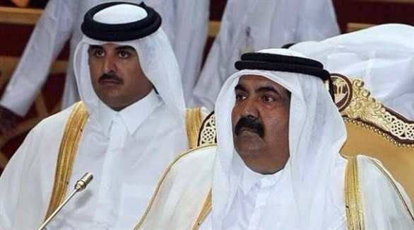 أمير قطر الشيخ تميم ووالده الشيخ حمد (أرشيف)