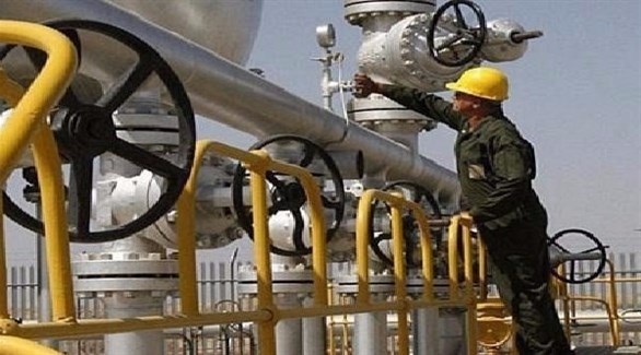 النفط يرتفع بتقييد السعودية لصادراتها (أرشيف)