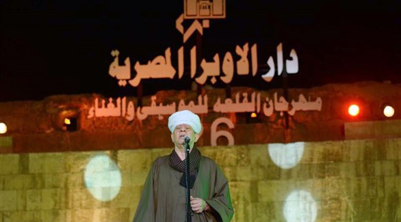 المنشد الديني ياسين التهامي في حفله بمهرجان القلعة (المصدر)