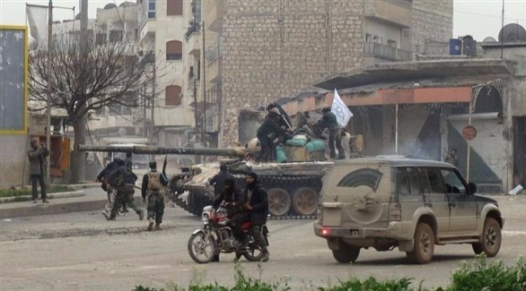مقاتلون من النصرة في إحدى ساحات إدلب. (أرشيف)