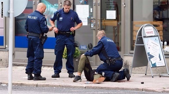 الشرطة الفنلندية تقبض على أحد المشتبه به في اعتداء الطعن الإرهابي (المصدر)