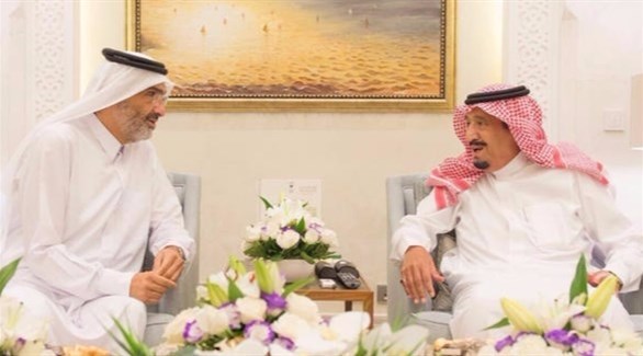 الملك سلمان بن عبدالعزيز والشيخ عبدالله علي آل ثاني (أرشيف)