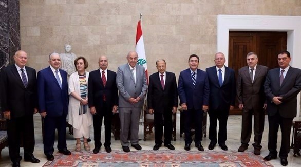 ميشال عون مستقبلاً نائب رئيس جمهورية العراق إياد العلاوي (تويتر)
