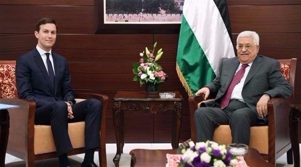 الرئيس الفلسطيني محمود عباس ومستشار الرئيس الأمريكي جاريد كوشنر.(أرشيف)