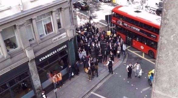 الشرطة البريطانية تخلي سوقاً بسبب عبوة مشبوهة (تويتر)