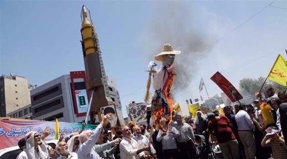 إيرانيون يتظاهرون ضد الولايات المتحدة.(أرشيف)