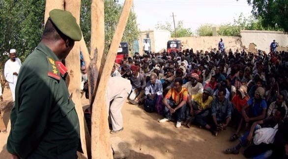 توقيف مهاجرين غير شرعيين في السودان (إ ب أ)