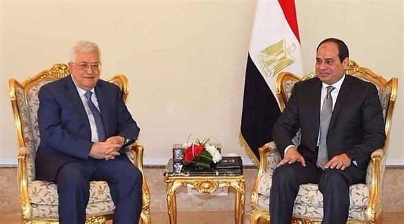 الرئيسان المصري السيسي والفلسطيني عباس خلال اللقاء (من المصدر)