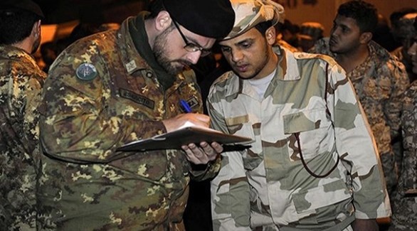 عسكريون ليبيون وإيطاليون في ليبيا (أرشيف)