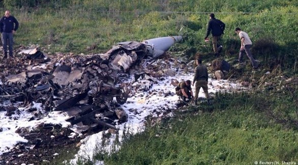 حطام "الأف 16" الإسرائيلية التي أسقطتها المضادات السورية.(أرشيف)
