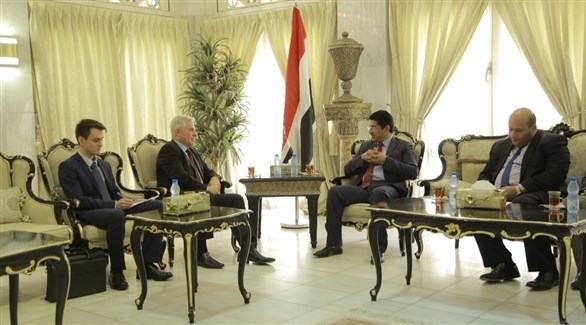 وكيل وزارة الخارجية اليمنية بجاش والسفير الروسي لدى اليمن ديدوشكين (أرشيف)