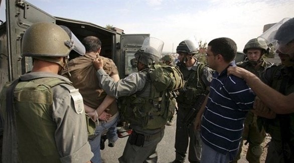 قوات الاحتلال تنفذ اعتقالات (أرشيف)