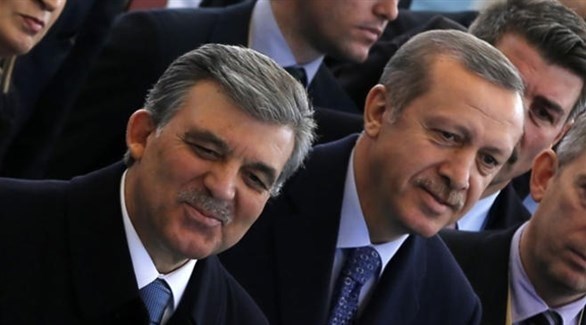 الرئيس التركي رجب طيب إردوغان والرئيس السابق عبدالله غول (أرشيف)