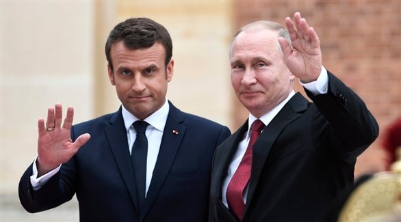 الرئيسان الفرنسي ايمانويل ماكرون والروسي فلاديمير بوتين (أرشيف)