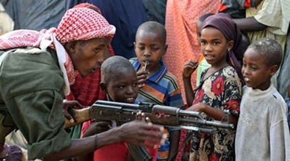 أطفال الصومال بين السلاح.(أرشيف)