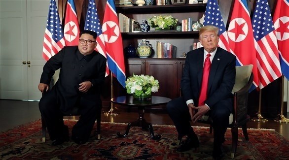 الرئيس الأمريكي دونالد ترامب والزعيم الكوري الشمالي كيم جونغ أون في سنغافورة (رويترز)