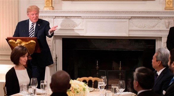 الرئيس الأمريكي دونالد ترامب متحدثاً في إفطار البيت الأبيض (أف ب)