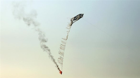 طائرة ورقية مشتعلة في غزة (أرشيف)