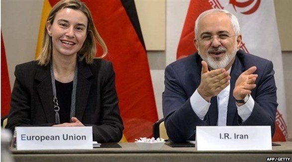 وزير الخارجية الإيراني محمد جواد ظريف والممثلة العليا للاتحاد الاوروبي للشؤون الخارجية والسياسة الامنية فيديريكا موغيريني.(أرشيف)