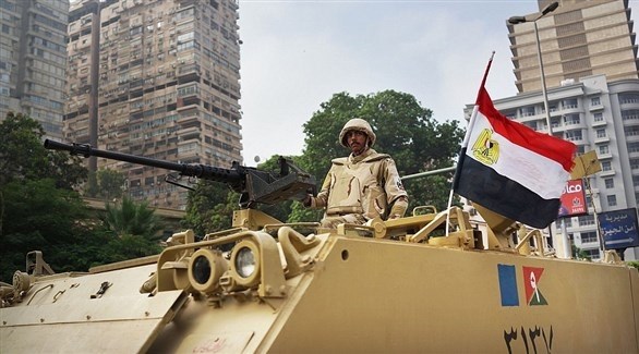 جندي مصري على متن آلية عسكرية (أرشيف)
